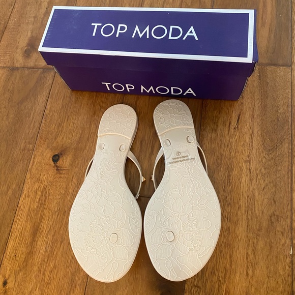 Studded Flip Flops - Picture 5 of 5